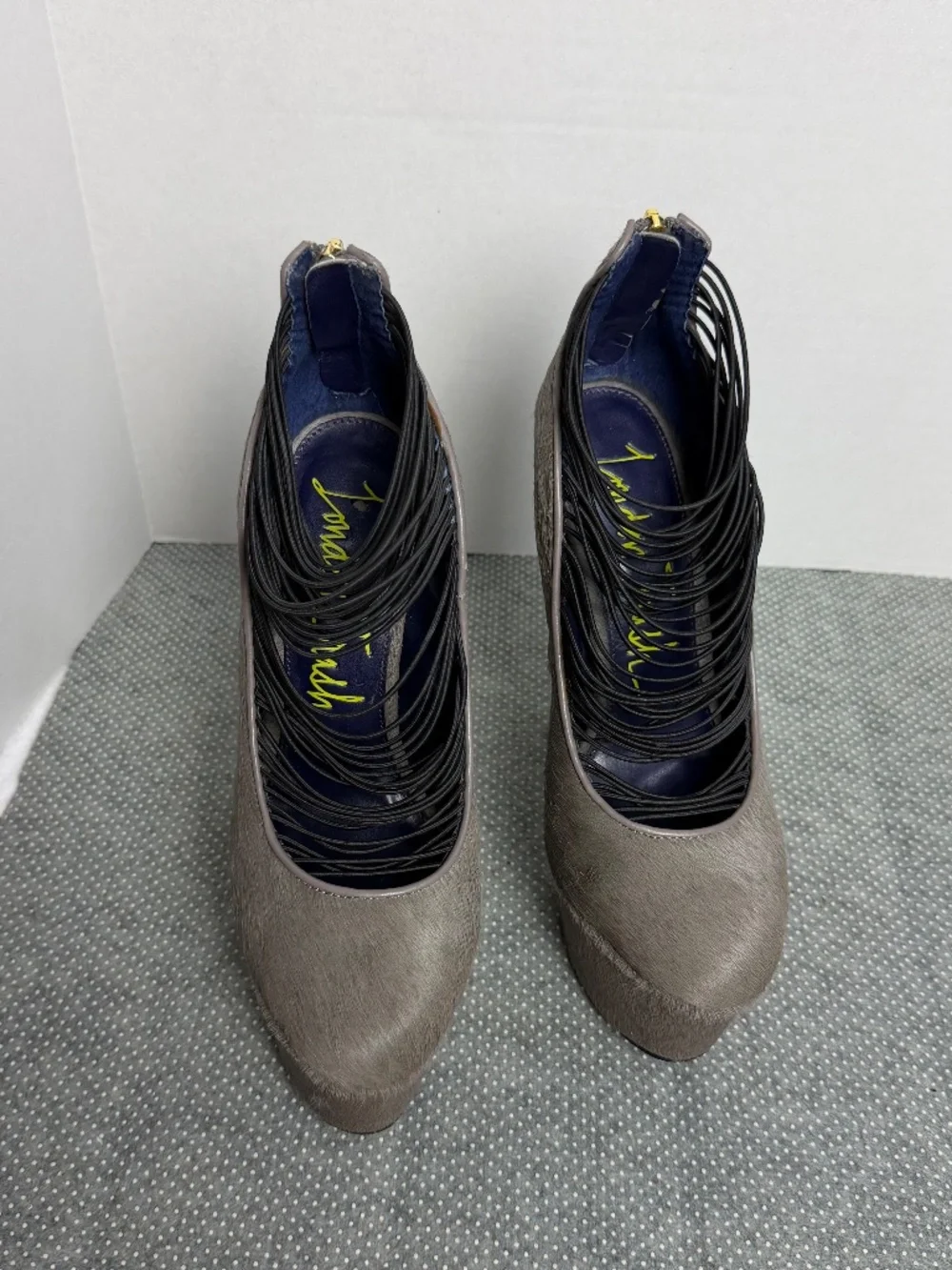 London Trash Gray Pony Hair Platform Lace-Up Heels Pumps Women's Size 8
